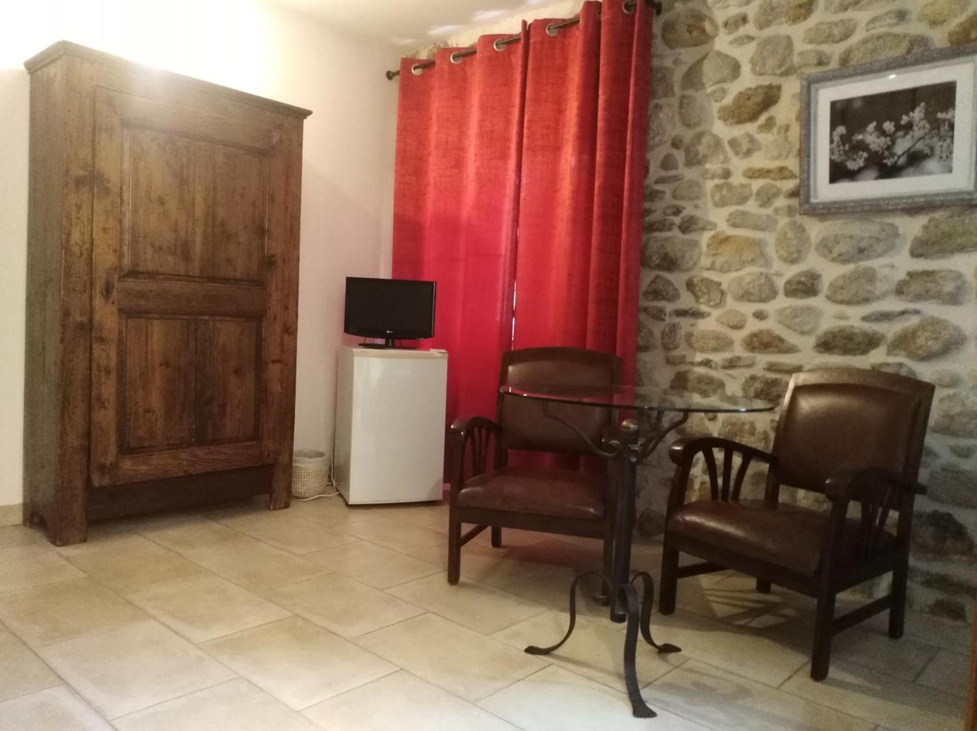 Le Mas De La Musardiere Chambres D Hotes Les Assions Esterno foto