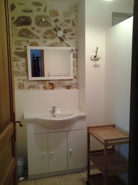 Le Mas De La Musardiere Chambres D Hotes Les Assions Camera foto