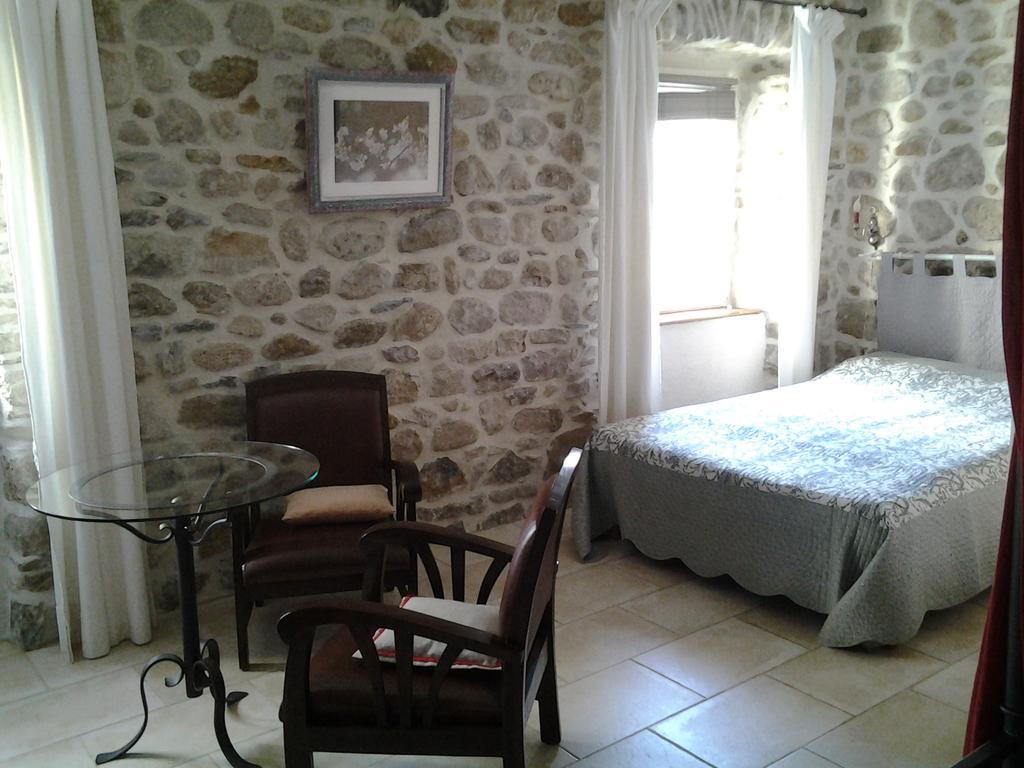 Le Mas De La Musardiere Chambres D Hotes Les Assions Camera foto