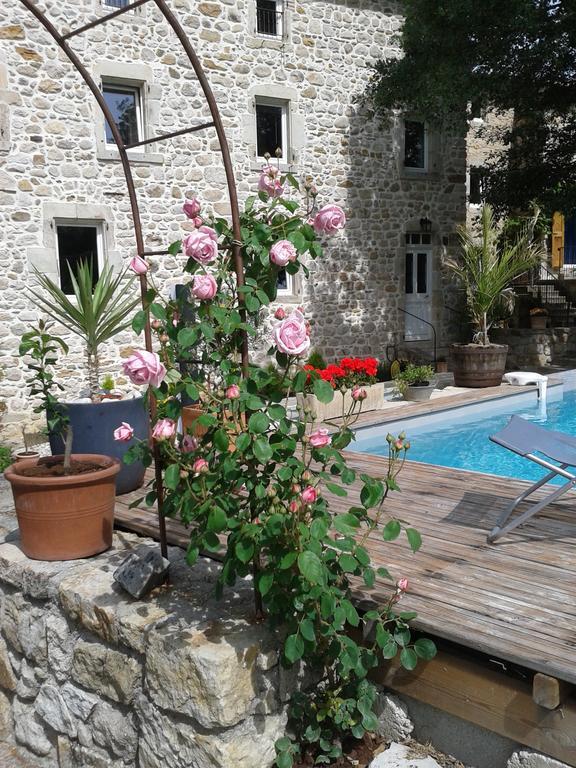 Le Mas De La Musardiere Chambres D Hotes Les Assions Esterno foto